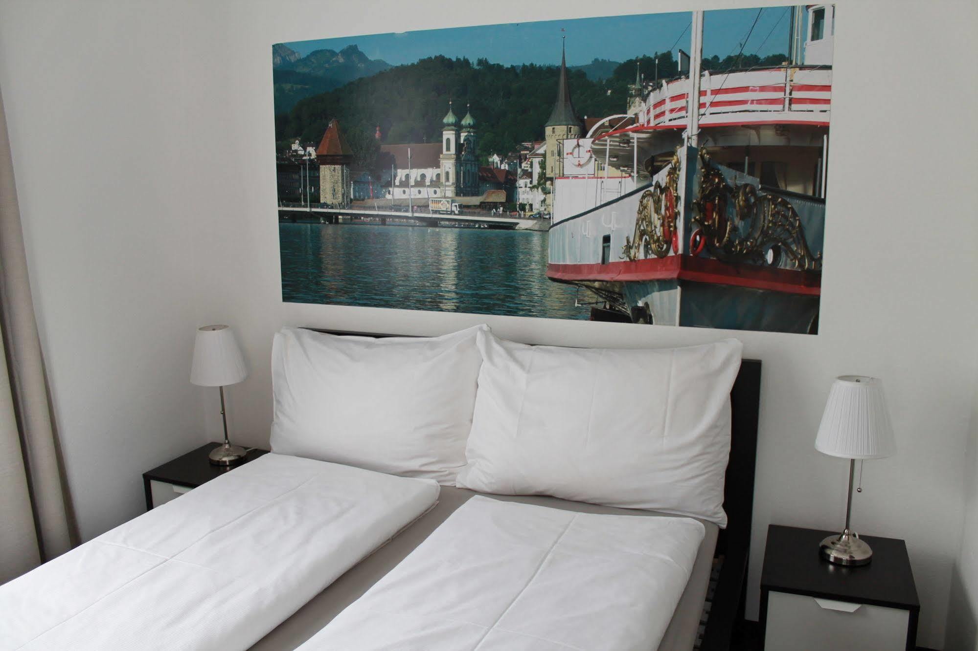 Hotel Spatz Lucerna Exterior foto